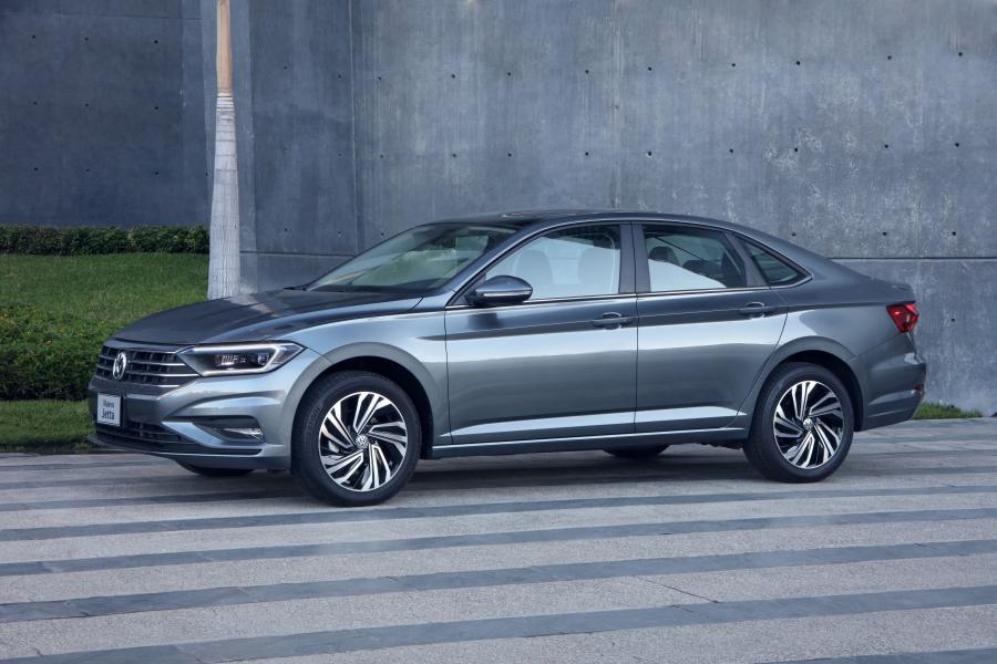  Volkswagen Jetta 2018 года  (MX) (фото 1 из 30)